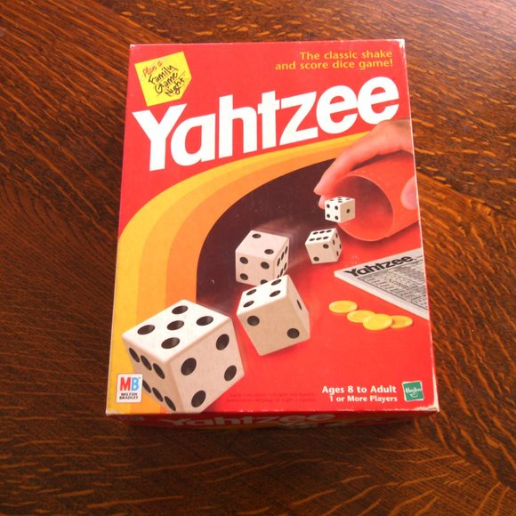 Yahtzee classic dice game played 5 dice Strategies English Spanish high-scoring - Picture 1 of 16